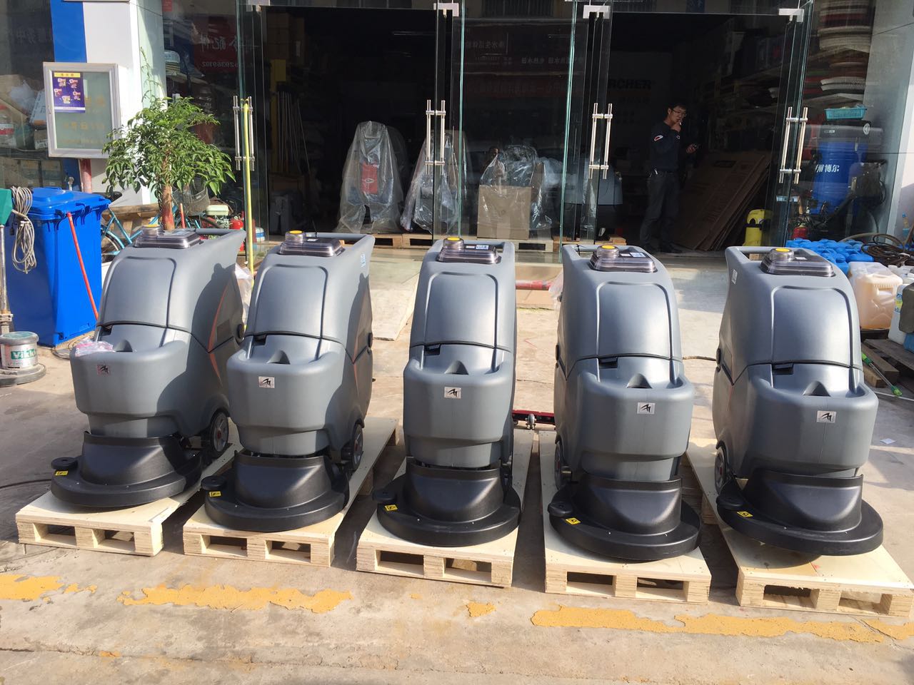 洗地机清洁设备行业发展所面临的瓶颈