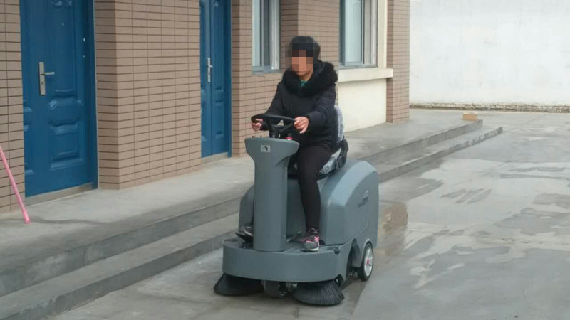 扫地机