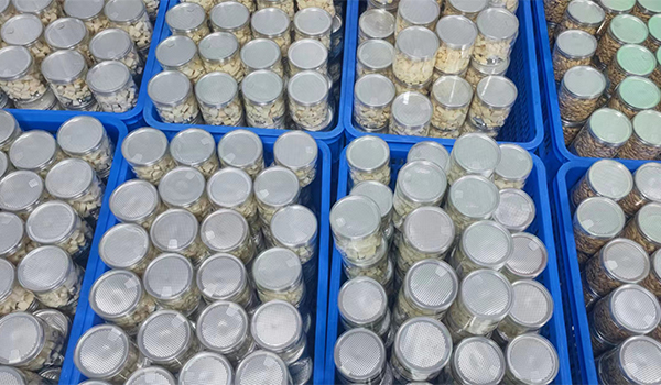 速盈娱乐坚果加工厂坚果年货礼盒批发