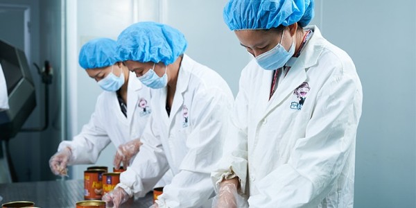 速盈娱乐坚果加工厂专业坚果贴牌代工