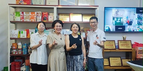 速盈娱乐坚果加工厂杨总在5月 20号接受多媒体专访