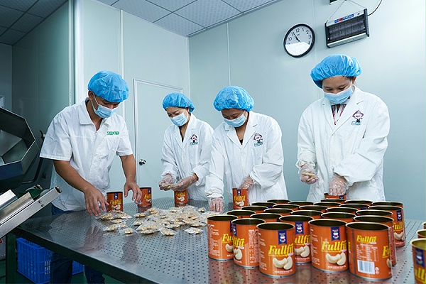 速盈娱乐干果加工厂干果贴牌代工