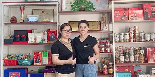 速盈娱乐与珠海邓总洽淡合作坚果贴牌代工与批发