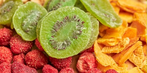 果干类食品有哪些-速盈娱乐加工厂水果干贴牌代工