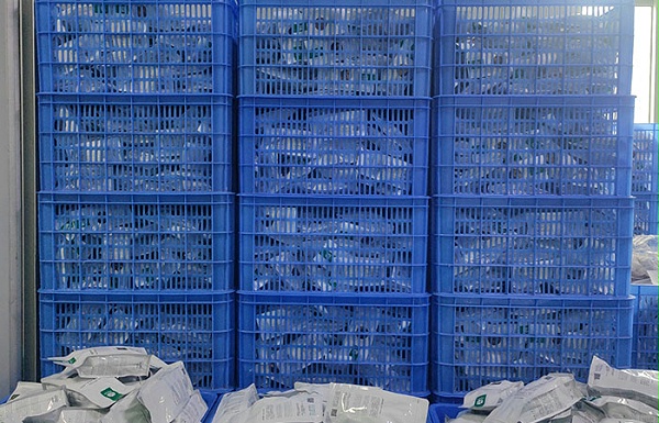 速盈娱乐坚果加工厂给客户贴牌加工快速出货