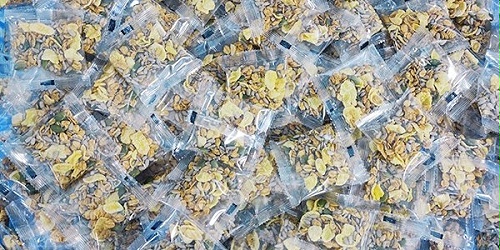 速盈娱乐坚果加工厂 专注坚果贴牌代工方便食品代工。