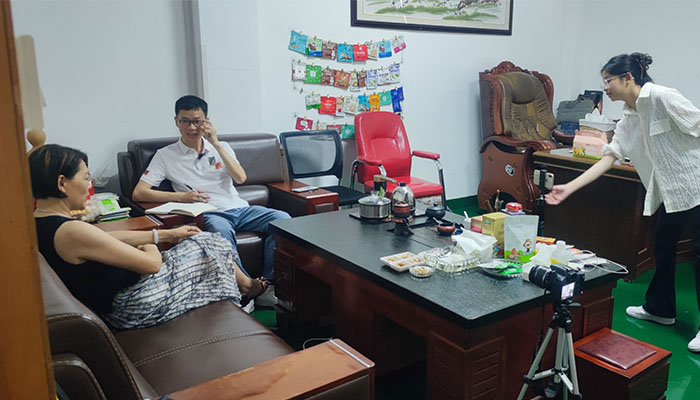速盈娱乐坚果加工厂杨总在5月20号接受多媒体专访